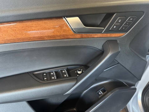 2021 Audi Q5 quattro Premium 45 TFSI