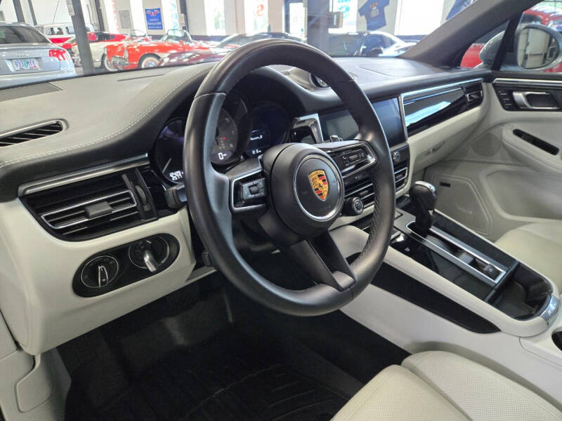 2023 Porsche Macan S