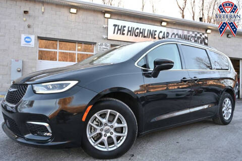 2022 Chrysler Pacifica for sale at The Highline Car Connection in Waterbury CT