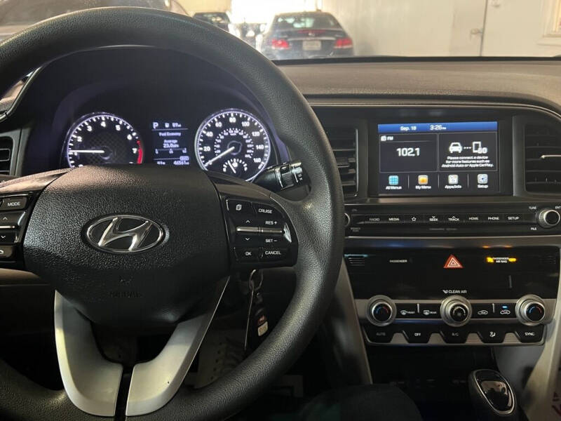 2020 Hyundai Elantra