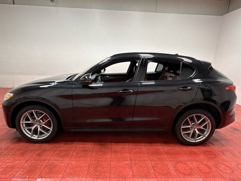 2018 Alfa Romeo Stelvio Ti Sport