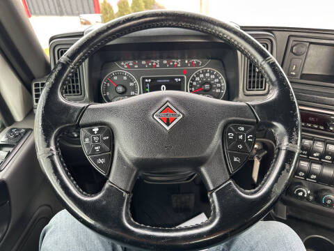 2021 International RH613