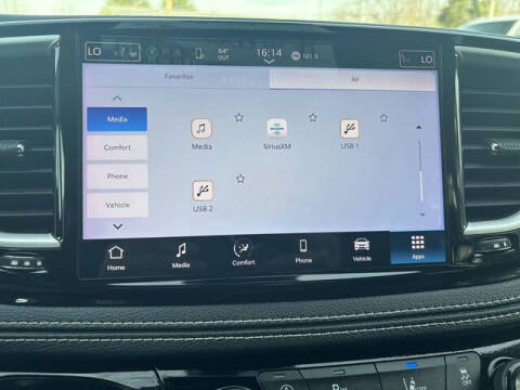 2022 Chrysler Pacifica Touring L