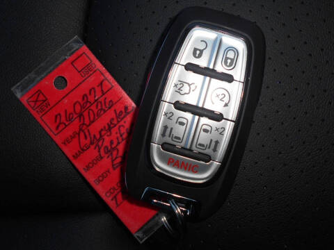 2026 Chrysler Pacifica Select