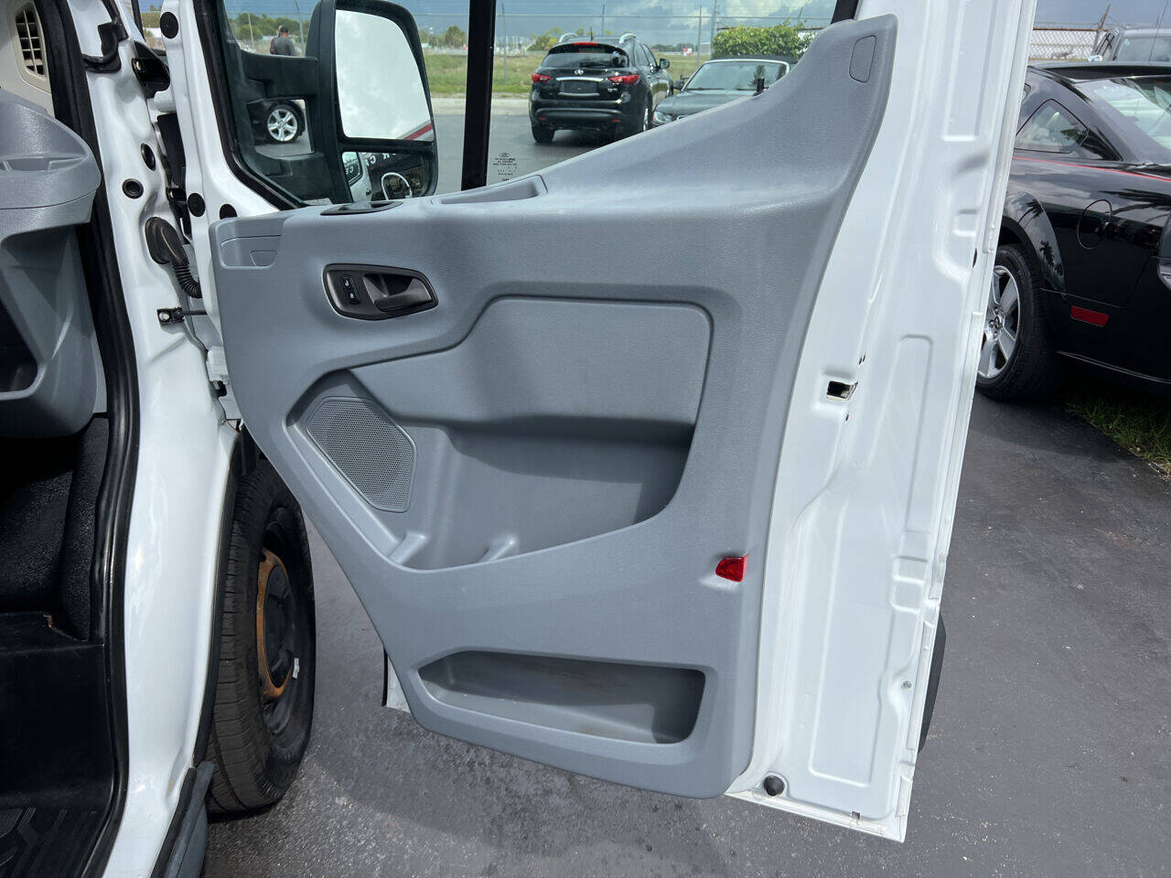 2016 Ford Transit  - $25,900