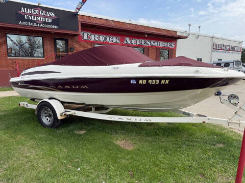 2001 Maxum 1900 SR2