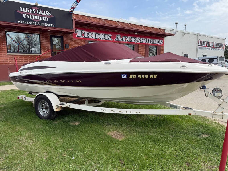 2001 Maxum 1900 SR2