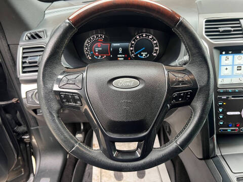 2018 Ford Explorer Platinum