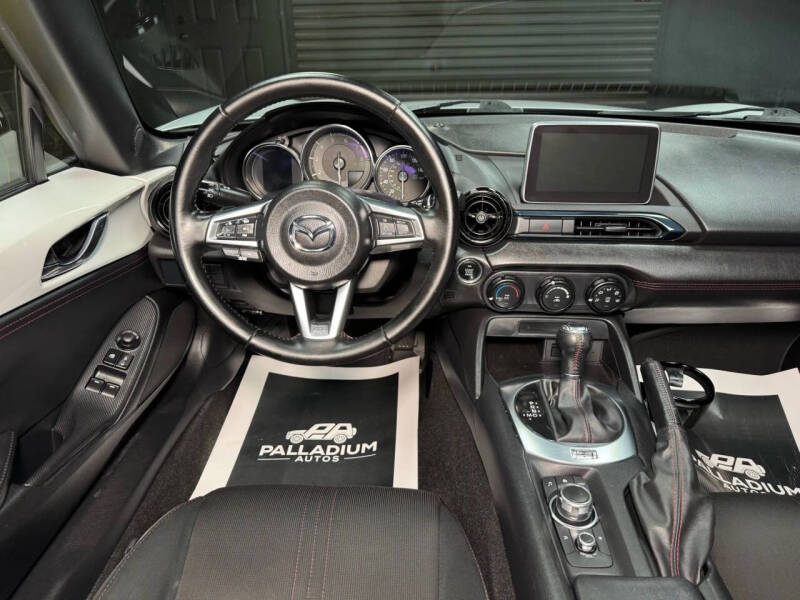 2016 Mazda MX-5 Miata Club