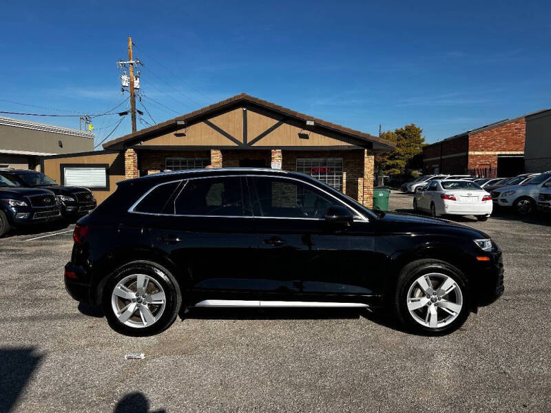 2018 Audi Q5 2.0T quattro Premium Plus