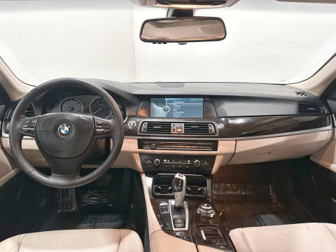 2012 BMW 5 Series 528i