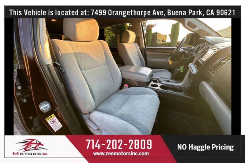 2016 Toyota Sequoia SR5