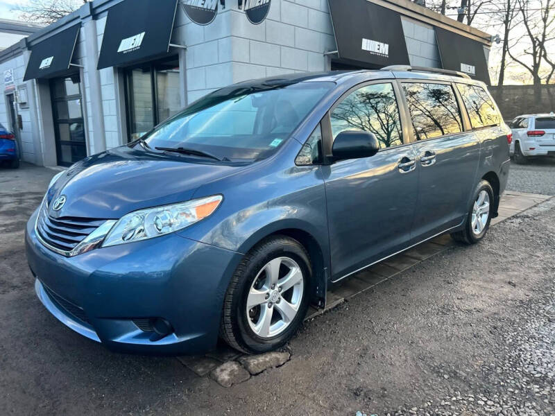 2017 Toyota Sienna