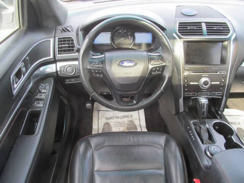 2017 Ford Explorer Sport
