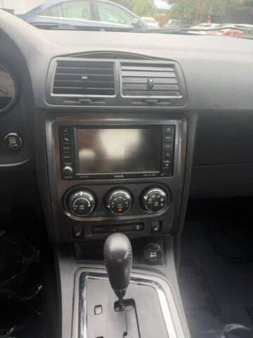 2014 Dodge Challenger SXT