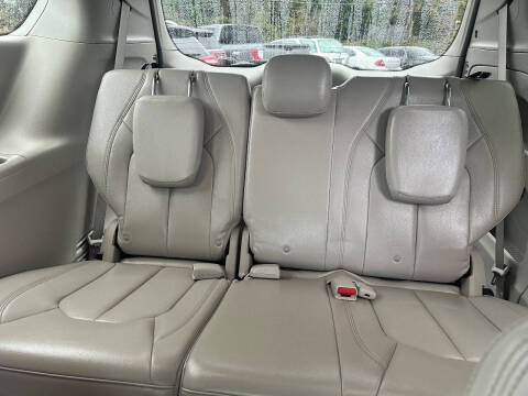 2017 Chrysler Pacifica Touring-L