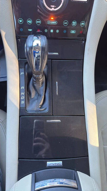 2017 Ford Taurus Limited