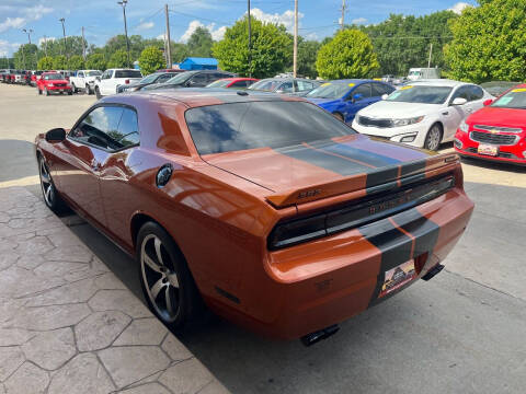 2011 Dodge Challenger SRT8 392