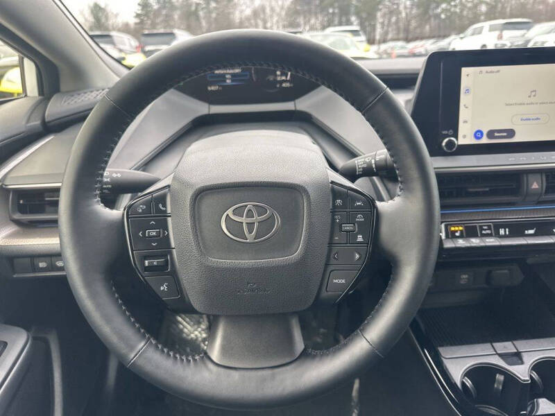 2025 Toyota Prius XLE