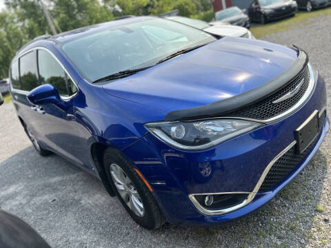 2018 Chrysler Pacifica Touring Plus