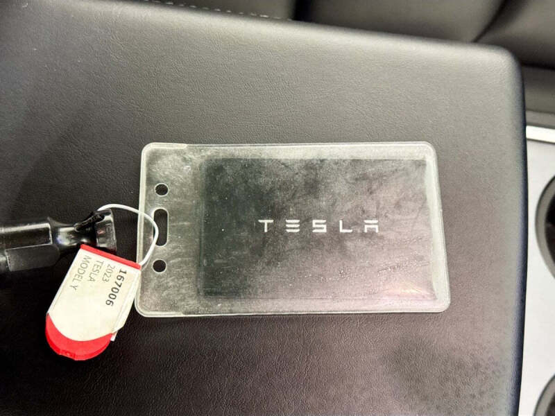 2023 Tesla Model Y Long Range