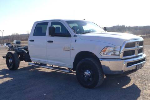 2014 RAM 2500 for sale at KA Commercial Trucks, LLC in Dassel MN