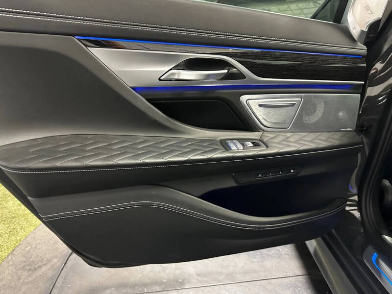 2021 BMW 7 Series ALPINA B7 xDrive