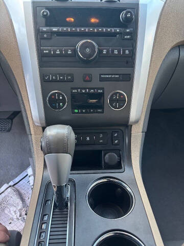 2011 Chevrolet Traverse LT