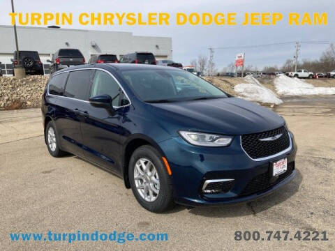 2023 Chrysler Pacifica for sale at Turpin Chrysler Dodge Jeep Ram in Dubuque IA
