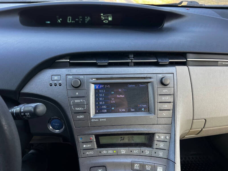 2013 Toyota Prius Three