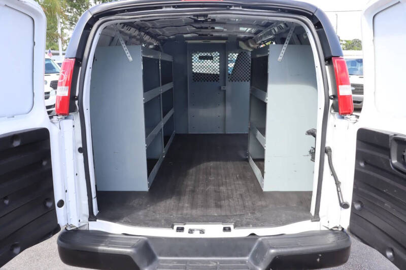 2021 GMC Savana 2500
