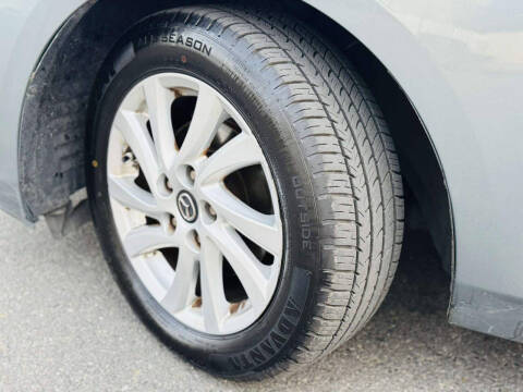 2013 Mazda MAZDA3 i Grand Touring