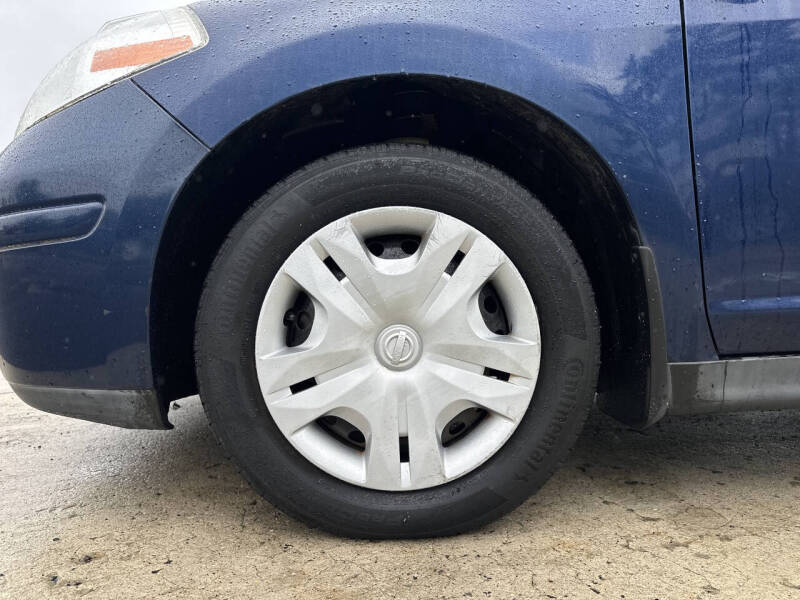 2012 Nissan Versa 1.8 S