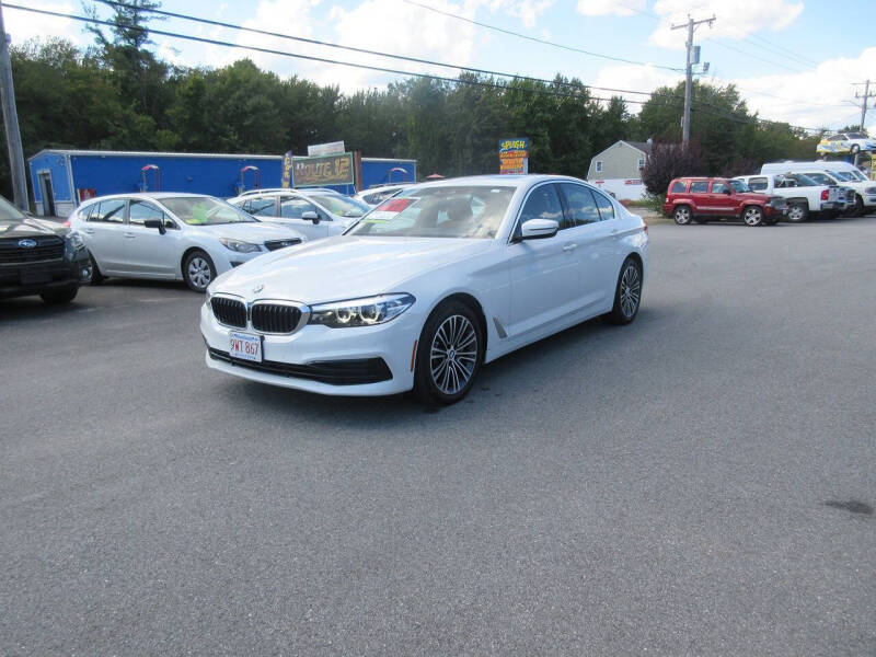 2019 BMW 5 Series 540i's photo