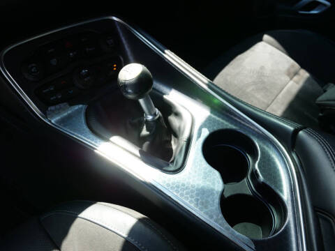 2015 Dodge Challenger R/T Scat Pack Shaker