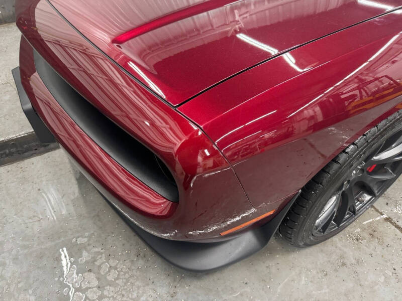 2018 Dodge Challenger 392 HEMI Scat Pack Shaker