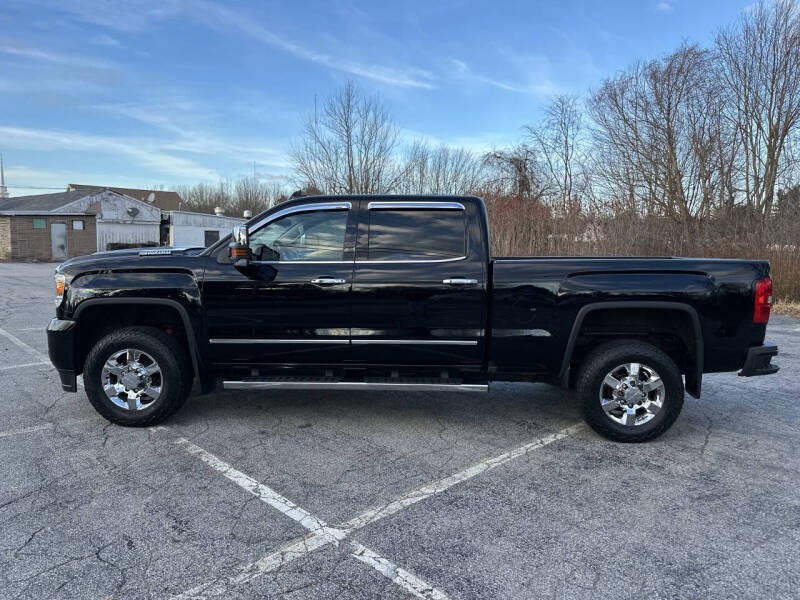 2017 GMC Sierra 3500HD Denali