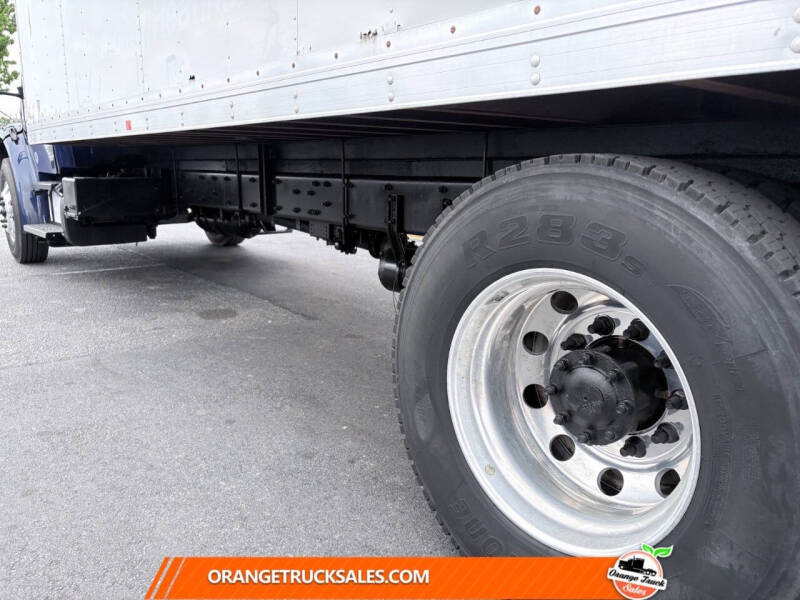 2020 Freightliner M2 106