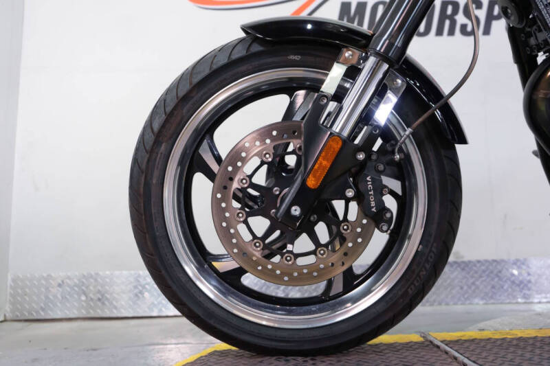 2013 Victory Hammer 8-Ball