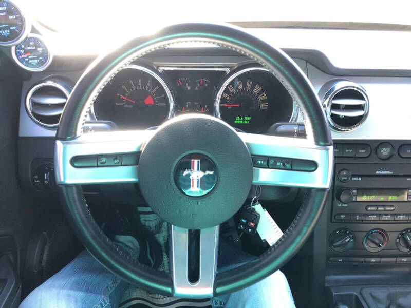 2005 Ford Mustang GT Premium