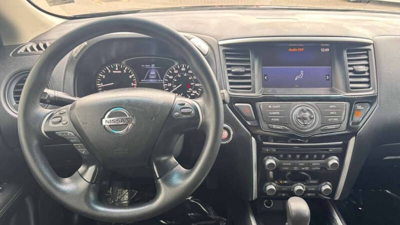 2018 Nissan Pathfinder S