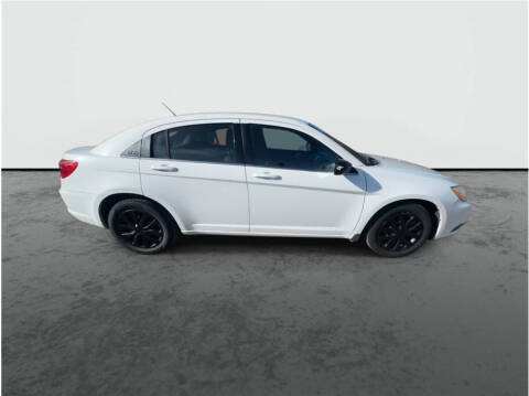 2014 Chrysler 200 LX