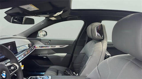 2025 BMW 7 Series 760i xDrive