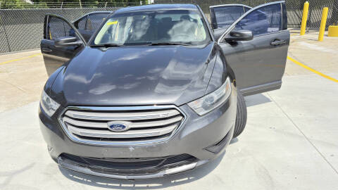 2015 Ford Taurus SEL