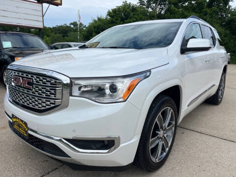 2017 GMC Acadia for sale at TOWN & COUNTRY AUTO SALES in Jefferson City MO