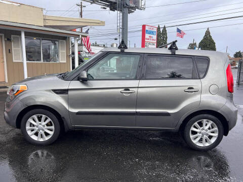 2013 Kia Soul +