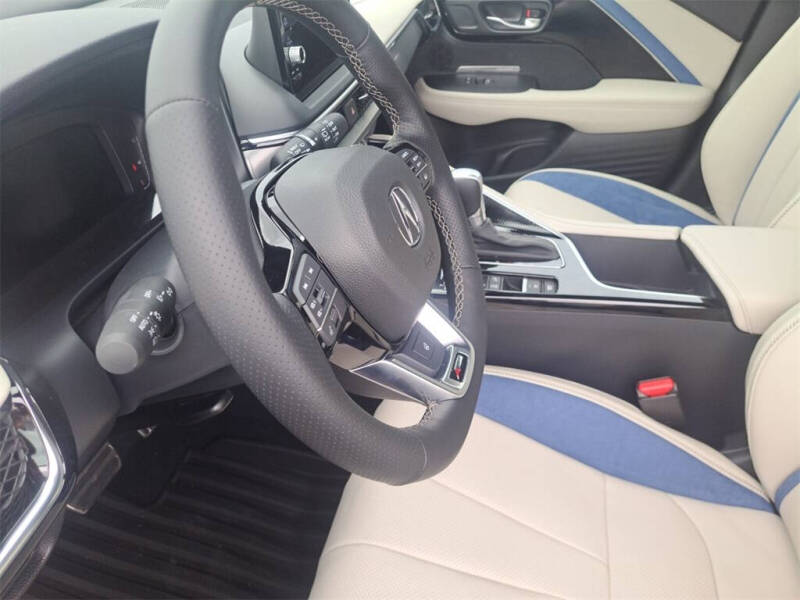 2025 Acura ADX w/A-SPEC w/Advance