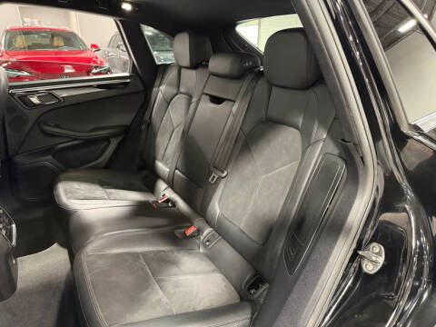 2020 Porsche Macan