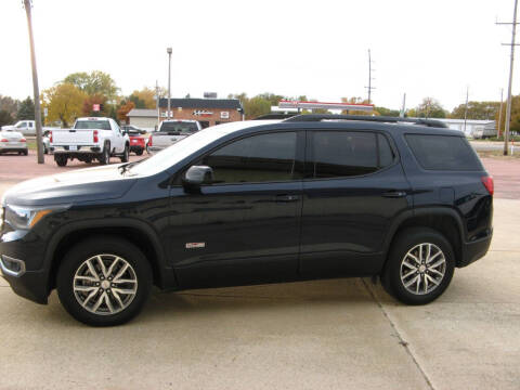 2017 GMC Acadia SLE-2