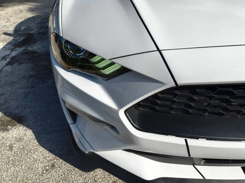 2022 Ford Mustang EcoBoost Premium